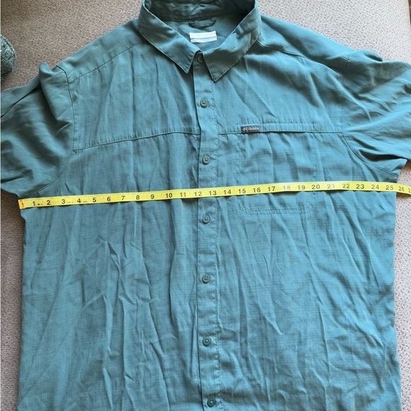 Columbia Men's Blue Shirt button down short sleeve XL - Picture 6 of 7